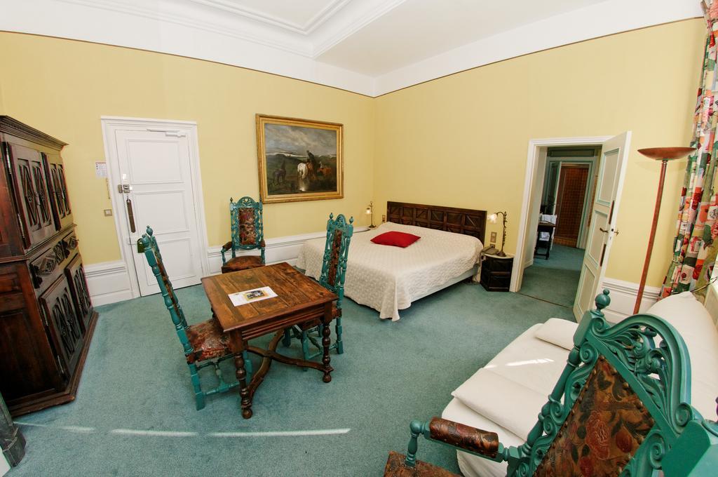 Chateau-Hotel De Nieuil Dış mekan fotoğraf