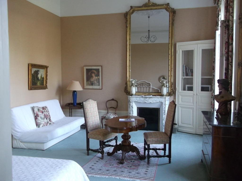 Chateau-Hotel De Nieuil Dış mekan fotoğraf