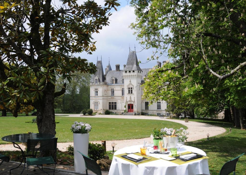 Chateau-Hotel De Nieuil Dış mekan fotoğraf